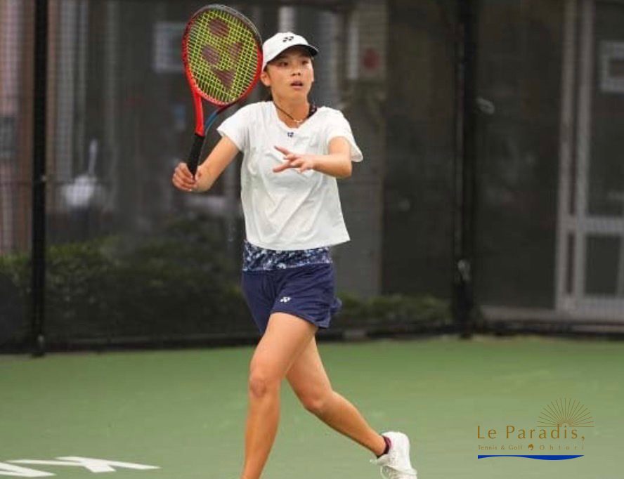 ルパラディ　テニス　ジュニアテニスプレーヤー小坂莉來選手とスポンサー契約を締結